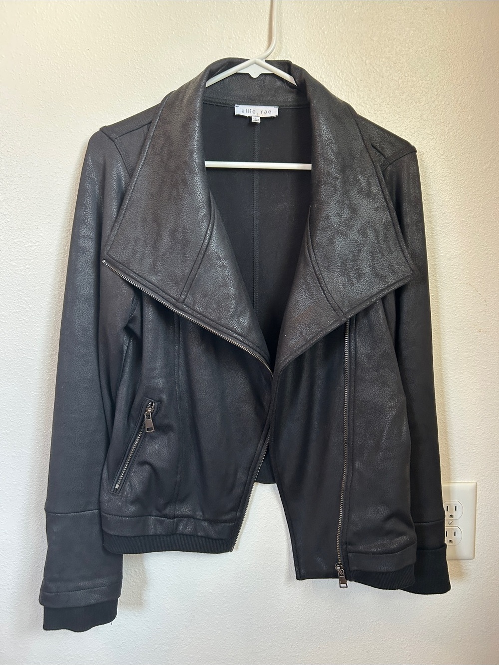 Allie Rae Women's Black Moto Jacket- size L